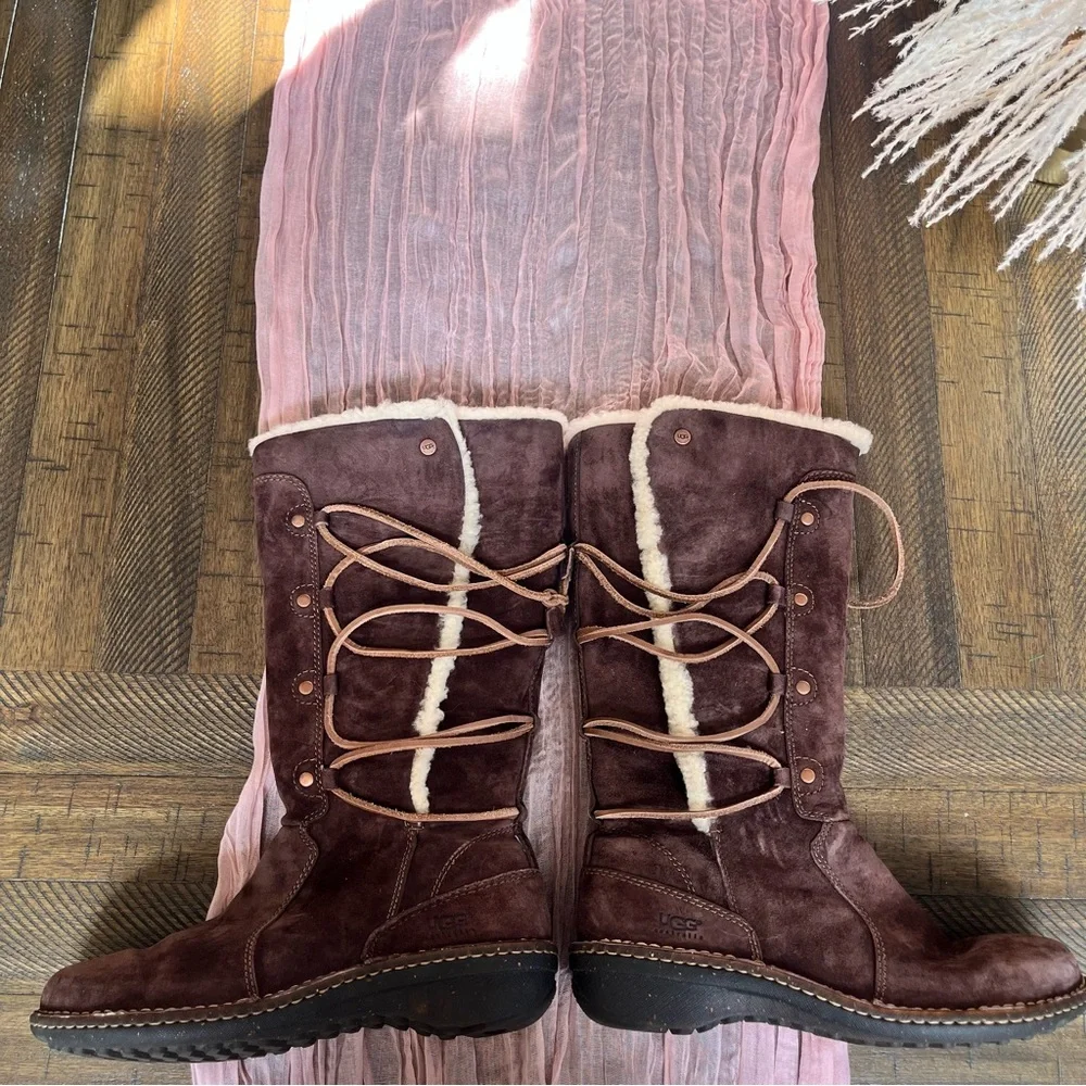 Ugg Cozy Chocolate Brown‎ Lace-Up Shearling Warm Comfort Tall Winter Boots SZ 9